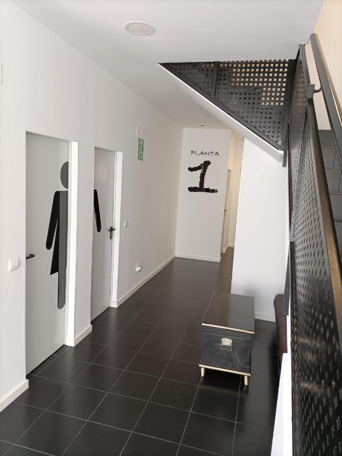 Hostal Las Encinas Villaviciosa de Odón Eksteriør billede
