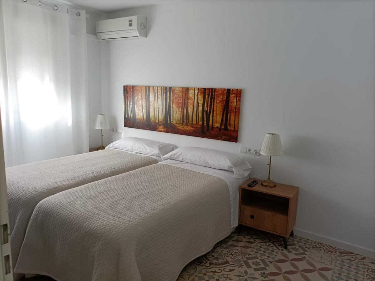 Hostal Las Encinas Villaviciosa de Odón Eksteriør billede